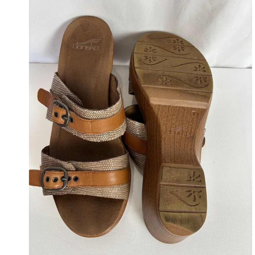 Dansko Women 39 Brown Snake Print Leather Buckle Platform Wedge Slide Sandals